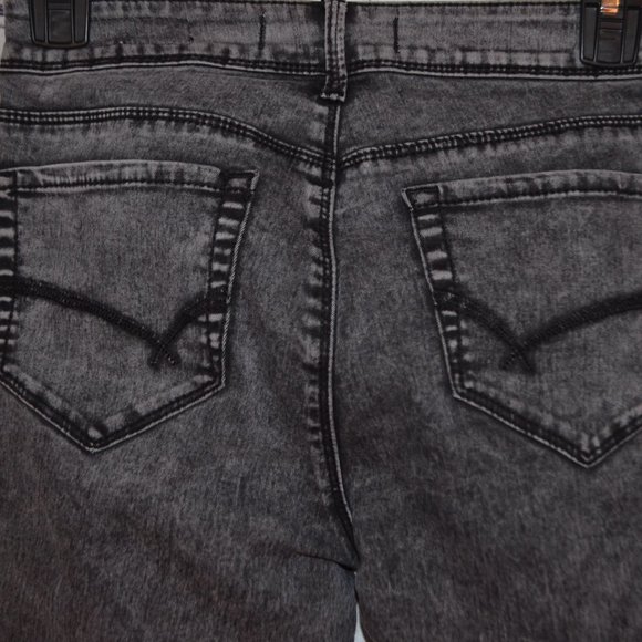 Bullhead | Acid Wash Skinny Stretch Jeans | 5 - Picture 3 of 5